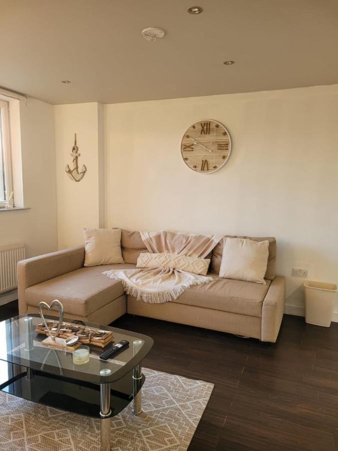 Amazing London 1 Bedroom Flat In Astral House As18 Norbury  Extérieur photo